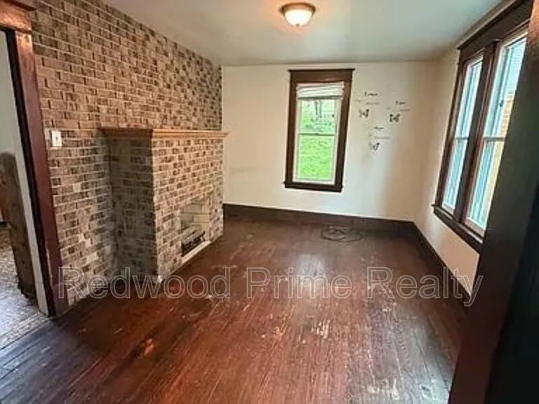 724 Russell Ave — Photo 9
