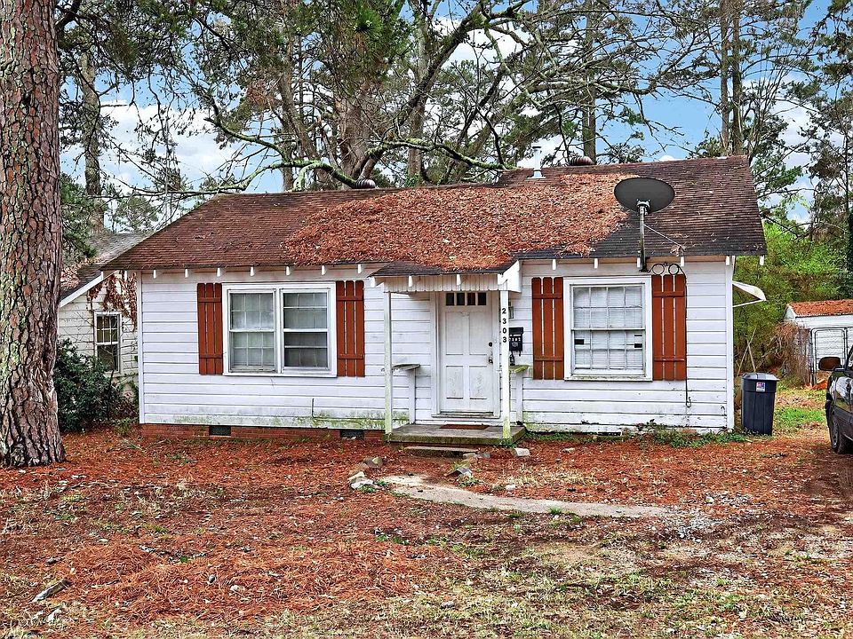 1st image of 2303 Barkman St