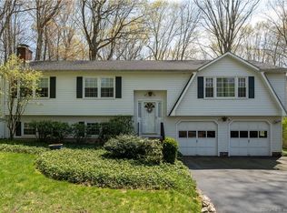 51 Princess Dr, Madison, CT 06443