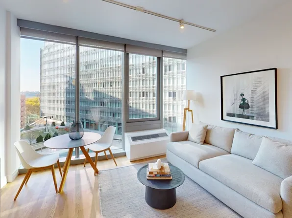 550 West 54th Street image 1 of 30