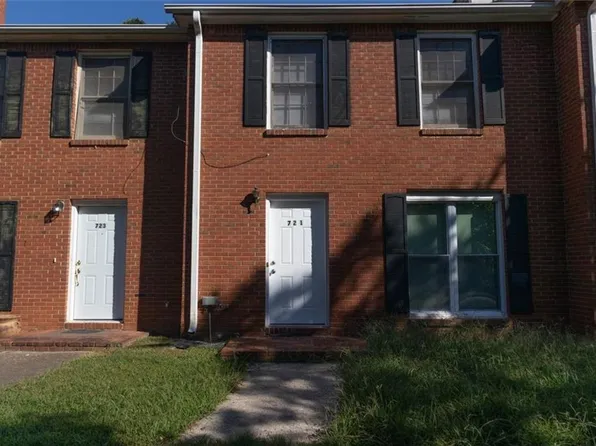 721 Redland Dr, Jonesboro, GA 30238