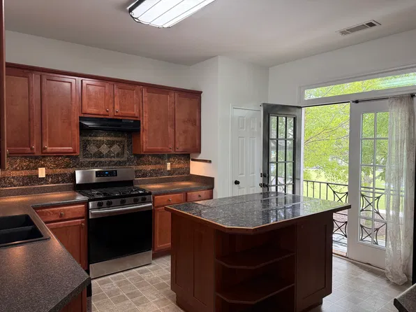 3939 Savannah Square St, Suwanee, GA 30024