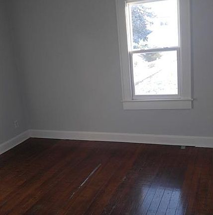 5th image of 905 N Dequincy St