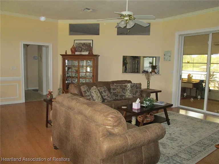263 Bimini St NE — Photo 8