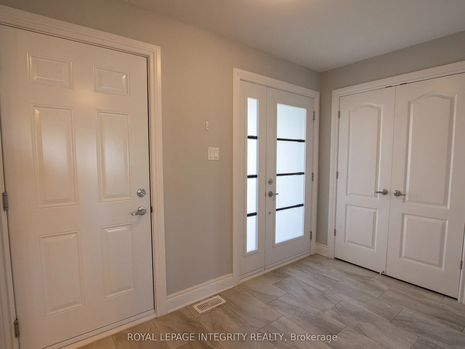 3 bed, $2,600 — Photo 2