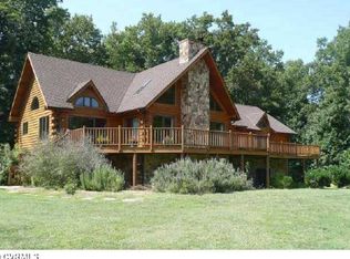 9383 Holly Bluffs Dr, Mechanicsville, VA 23116