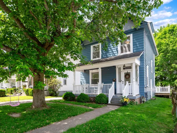 129 N Milton St, Zelienople, PA 16063