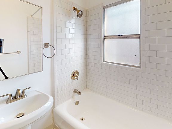 5th image of 712 N Hobart Blvd APT 108