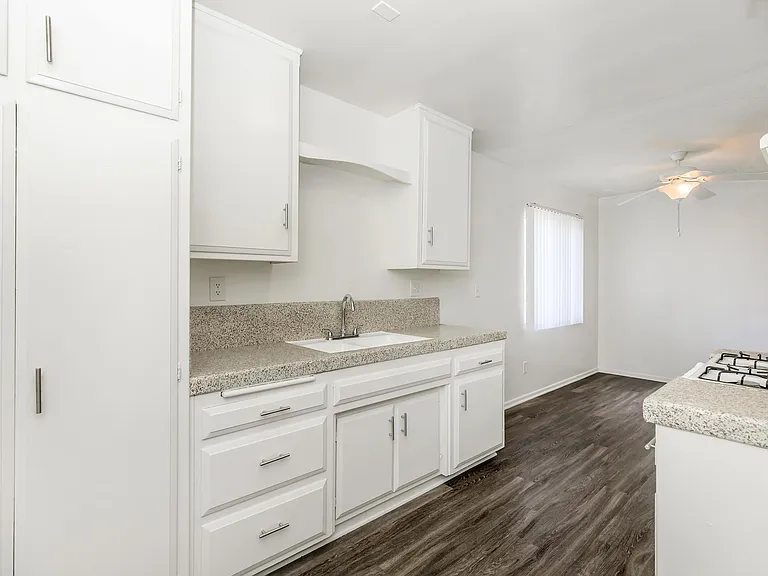 Glenwood Apartment Homes — Photo 20