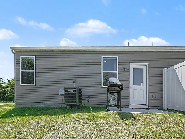 2496 Houston Rd — Photo 24