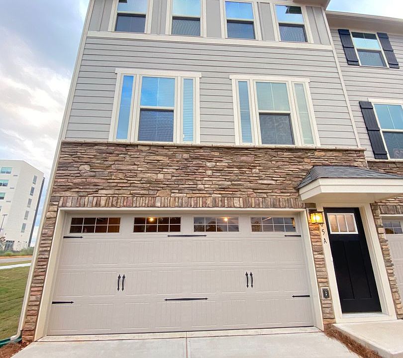 1st image of 105A Helm Ln