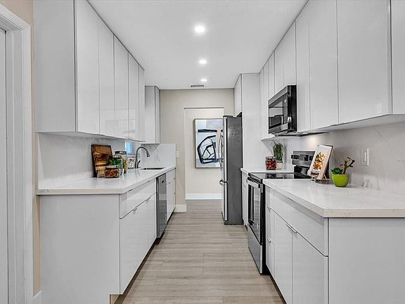 3rd image of 1204 Wynnewood Drive