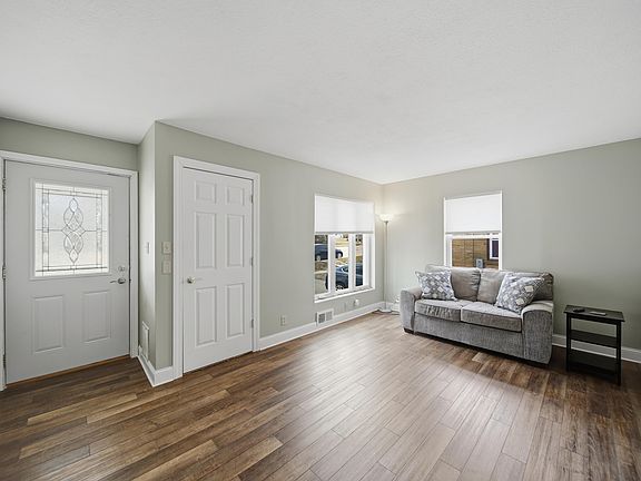 3rd image of 838 N Dement Ave