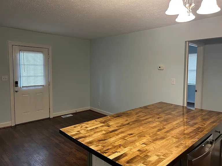 737 Cedarcrest Ave — Photo 3