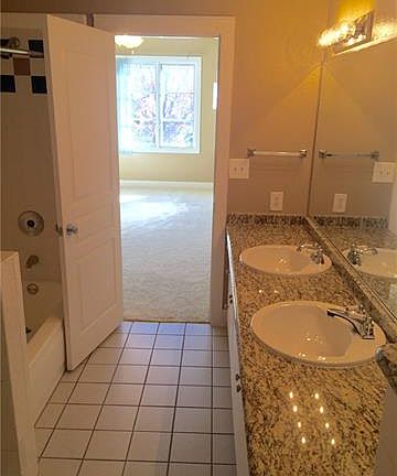 2nd image of 2521 Worthington St APT 304