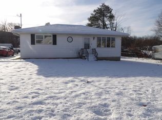 812 Suscon Rd, Pittston Township, PA 18640