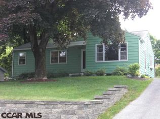 114 Oakwood Dr, State College, PA 16801