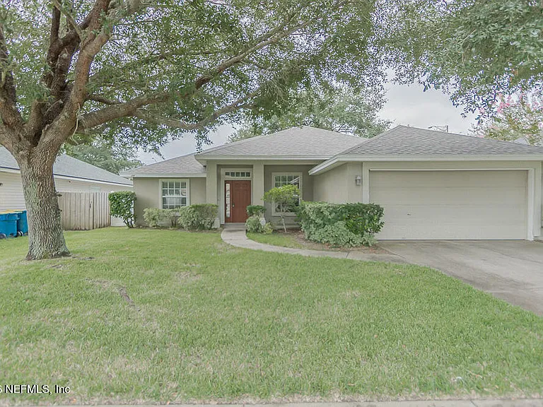 684 Sid Dr — Photo 1