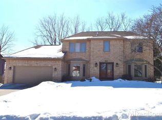 707 Sunlight Dr, Rochester Hills, MI 48309
