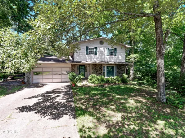 11300 Twin View Dr, Knoxville, TN 37932