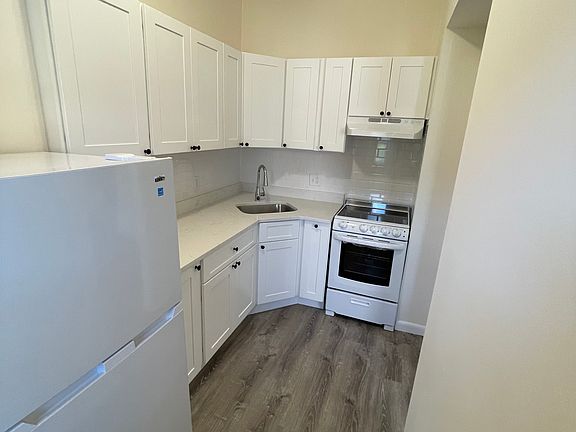 5th image of 504 Beacon St APT 32
