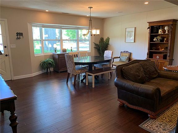 4th image of 1875 Almeria Way S