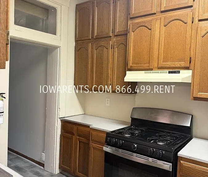 702 N 6th St — Photo 4