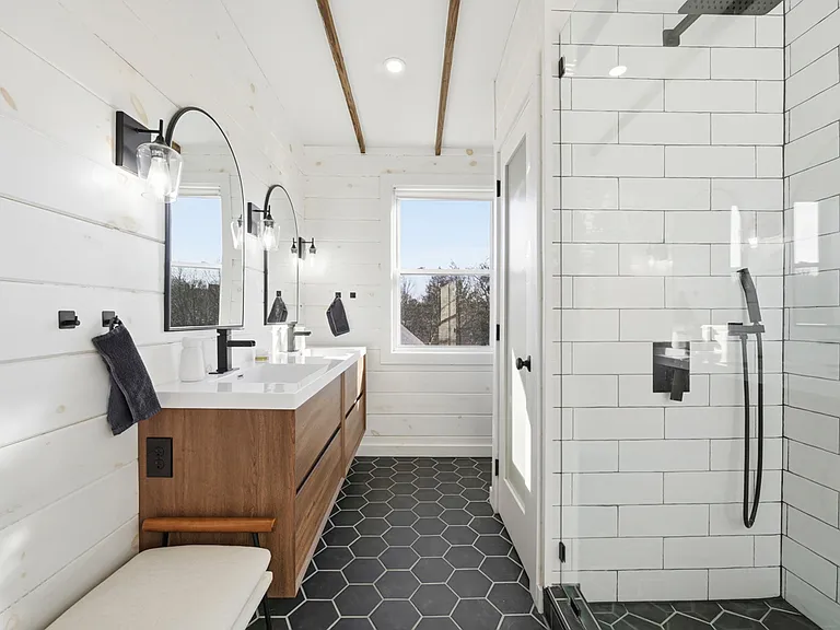 Third floor Suite