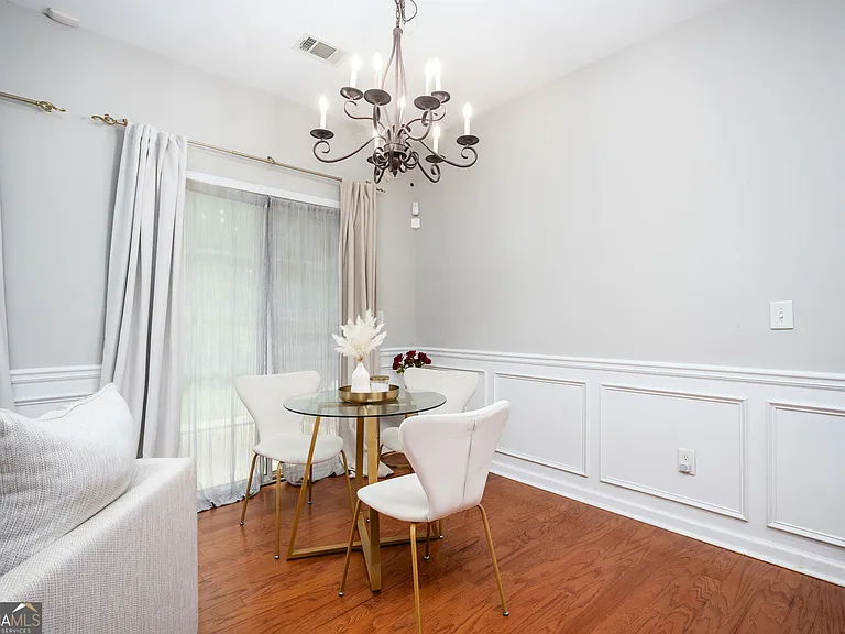 1796 Umberland Way — Photo 10