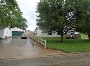 802 N Michael St, Thomasboro, IL