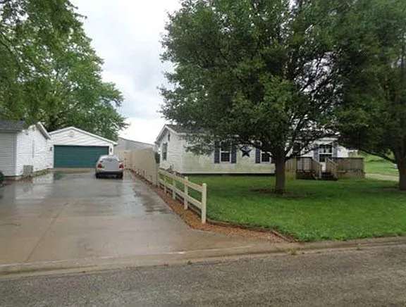 802 N Michael St photo 1