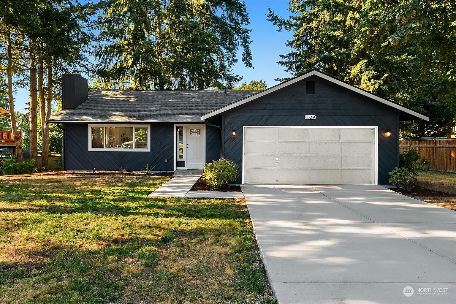 409 28th Avenue SE photo 1