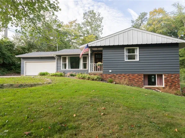 1959 Kim Dr, Akron, OH 44312
