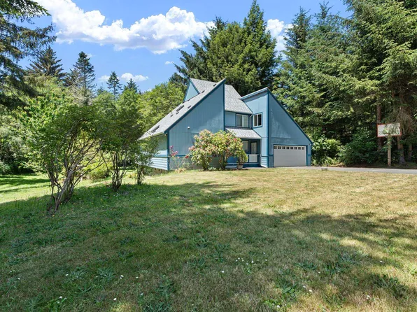 2131 Collins Rd, Crescent City, CA 95531