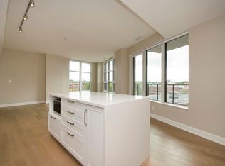 10 Rosemount Ave #1499292, Ottawa, ON K1Y4G9