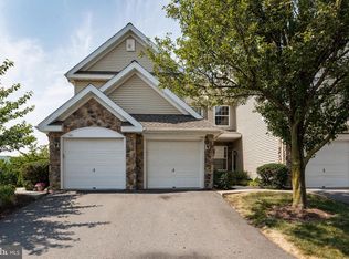 706 Country Ln, Morgantown, PA 19543