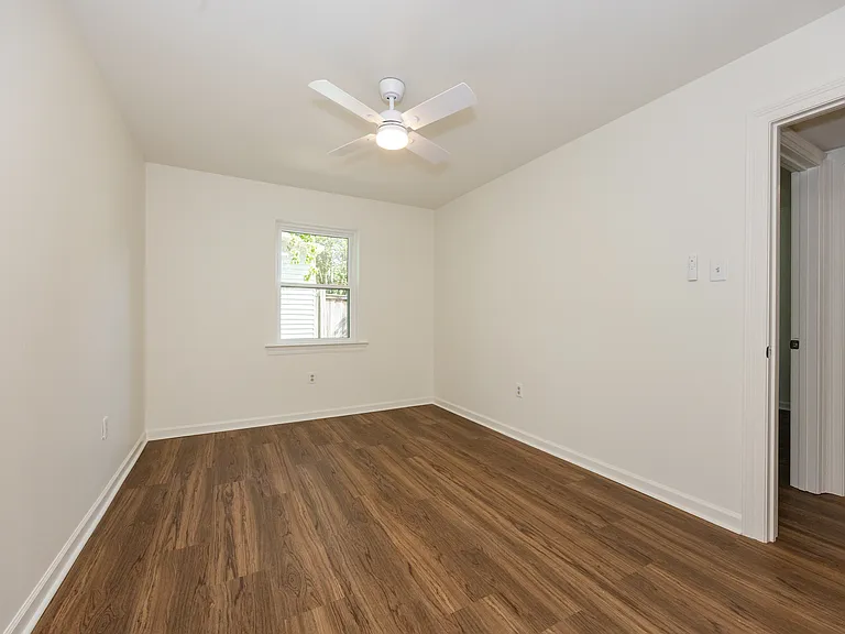 670 N 8th St #2 — Photo 11