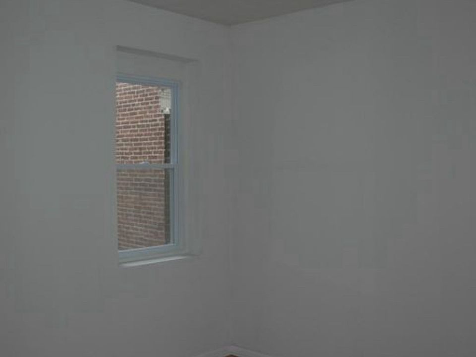 Spacious 2nd BR w/ closet
