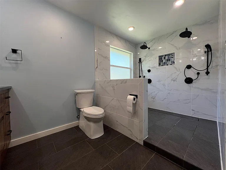 2908 Wadsworth Way — Photo 4