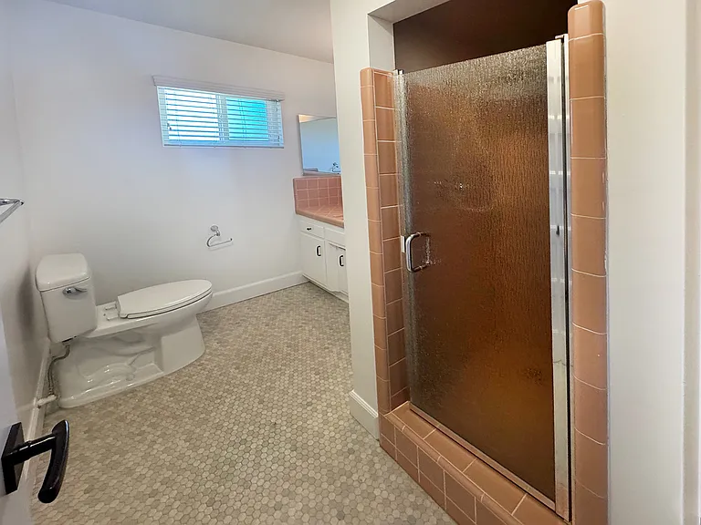 9655 Jimzel Rd — Photo 10