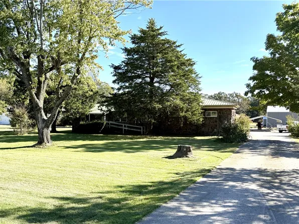 12856 Bush Valley Rd, Lincoln, AR 72744