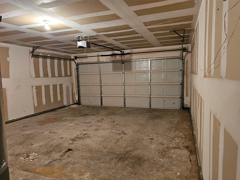 9825 George Washington Dr — Photo 17