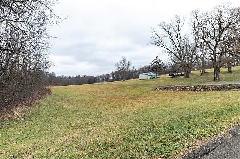 1st image of LOT Lindsay St