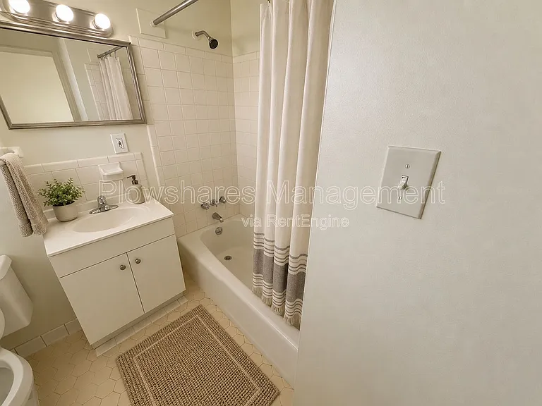 5504 Lodema Way #4 — Photo 3