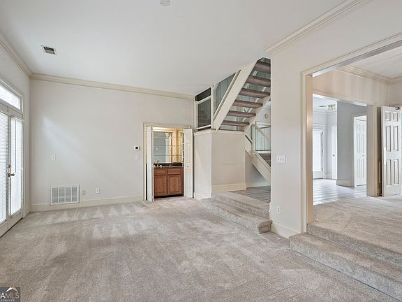 5th image of 1538 Oak Grove Rd