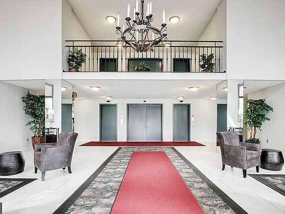 2nd image of 2059 Huntington Ave APT 804