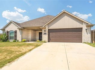 530 Aster St, Centerton, AR 72719