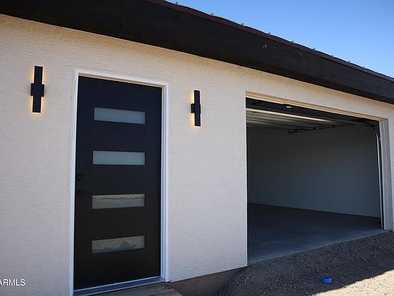 2nd image of 1776 N Smart Rd