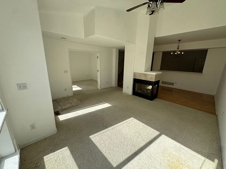 4505 S Auckland Ct — Photo 6