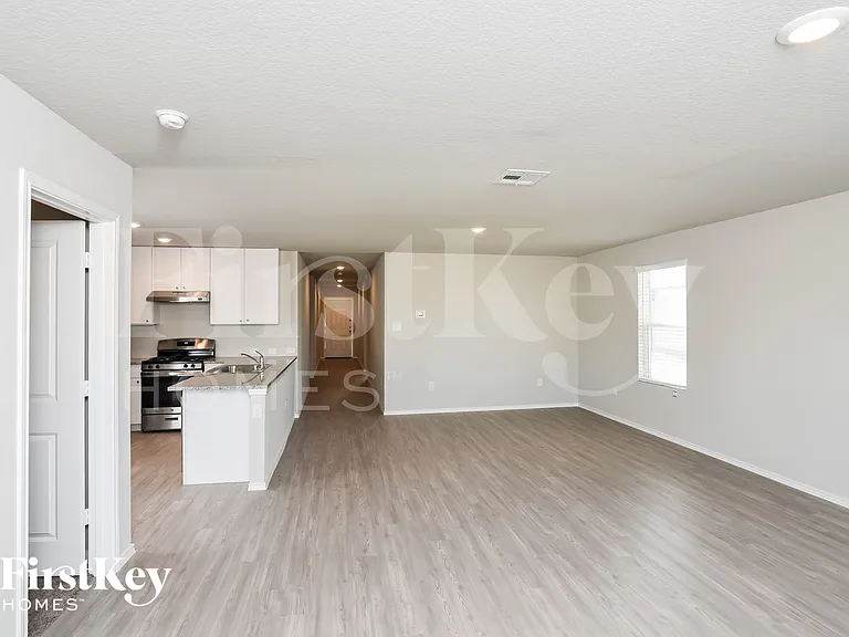 1851 Morse Way — Photo 3